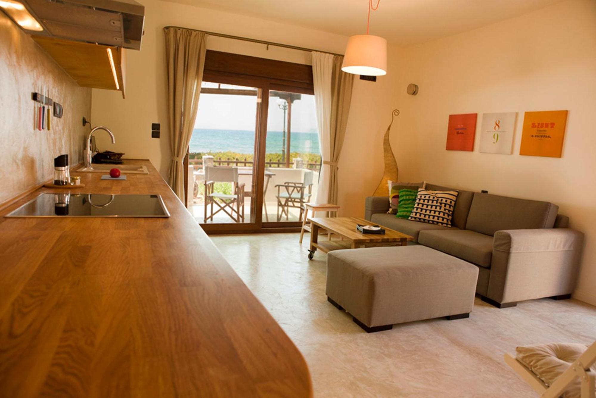 Horizonte Seafront Suites Киссамос Экстерьер фото